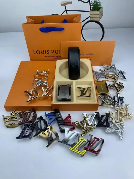 Louis Vuitton LV Initiales Belt Interchangeable Buckle Belt