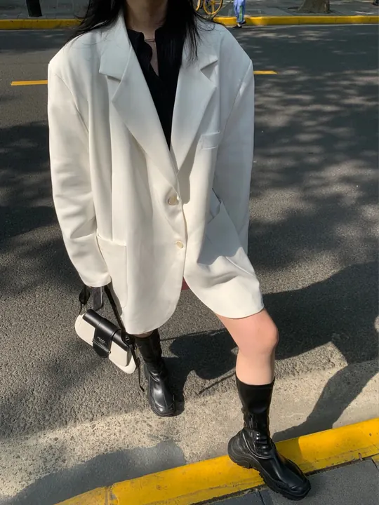 Women White Oversized Loose Blazer