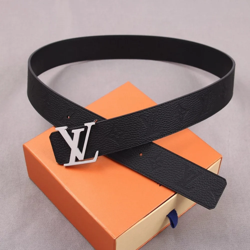 Louis Vuitton LV Initials Buckle Leather Belt