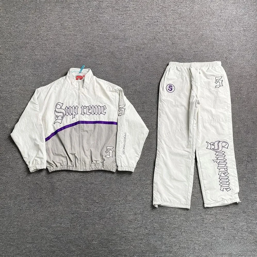 Supreme Gothic Logo Track Set