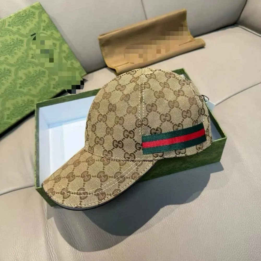 Gucci GG Supreme Canvas Baseball Cap