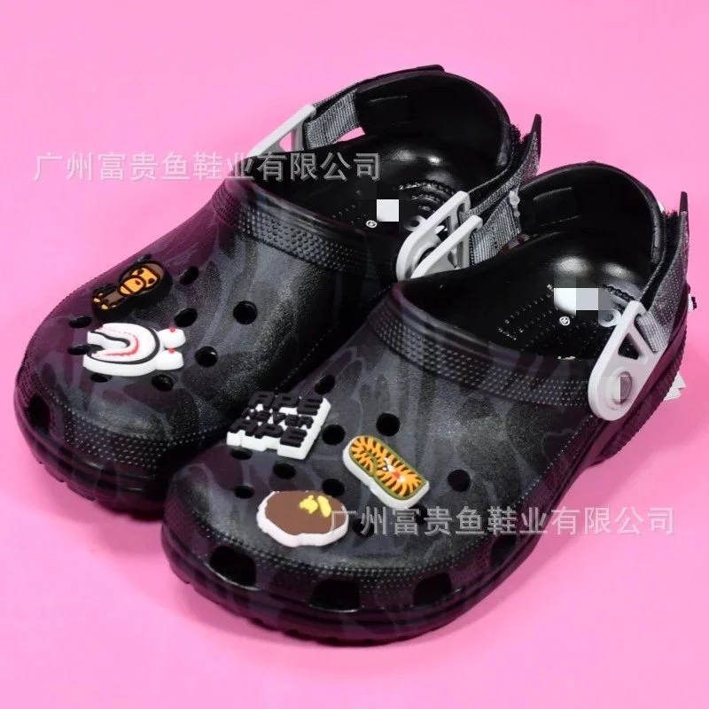 Camouflage print rubber clog with strap and detachable charms