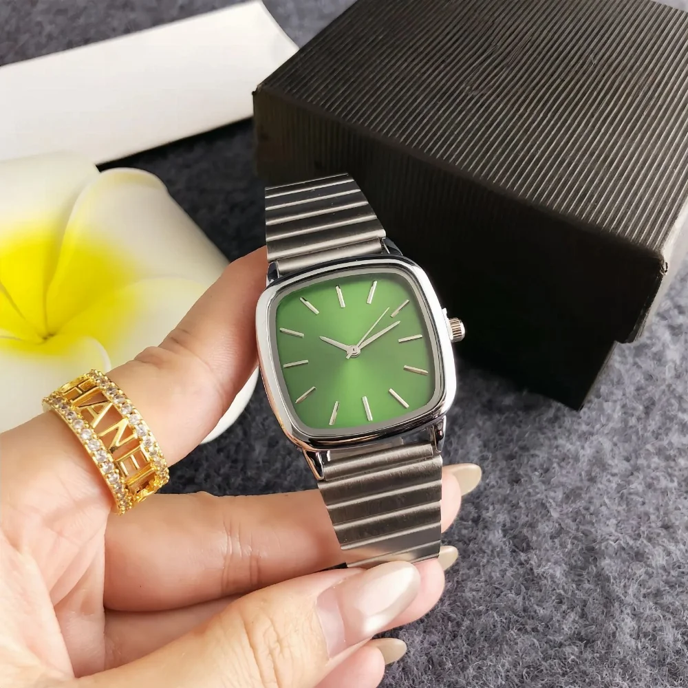 Square stainless steel case metal link band minimalist dial wristwatch