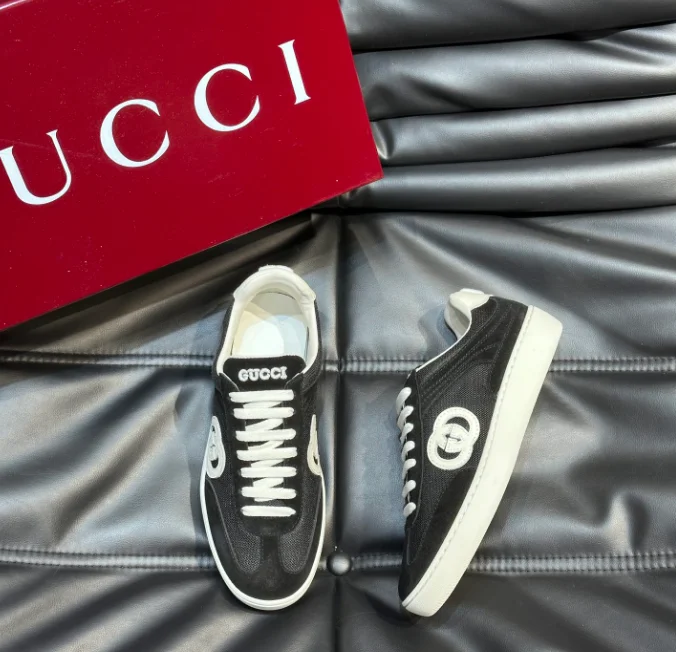 Gucci Interlocking G Logo Sneakers