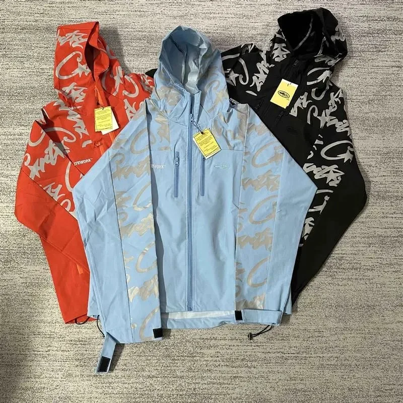 ELITEWORK Graffiti Print Hooded Windbreaker