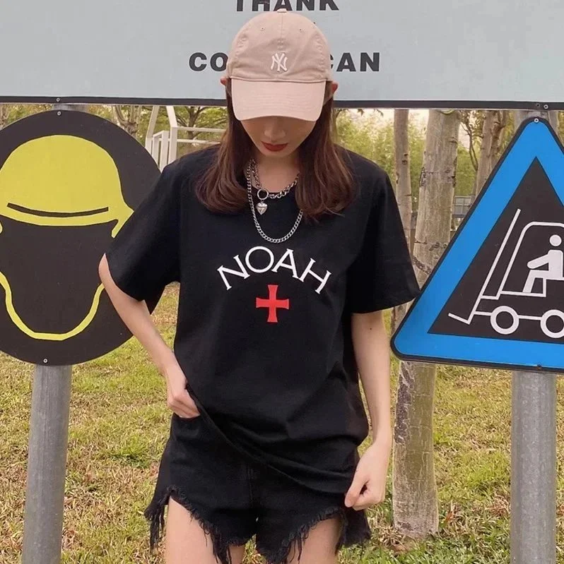 NOAH Cross Logo T-Shirt