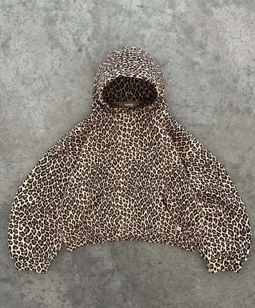 leopard print cropped hooded sweatshirt with balloon sleeves