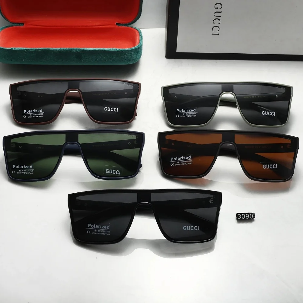 Gucci Oversized rectangular polarized sunglasses with colored lenses and plastic frame