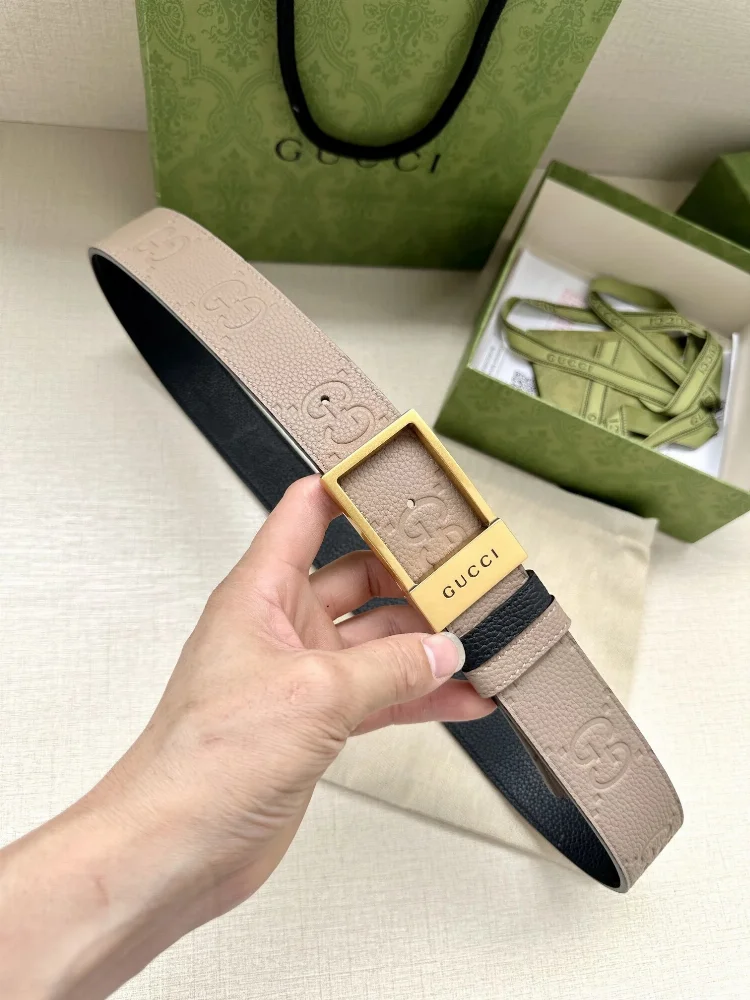 Gucci GG Embossed Reversible Leather Belt