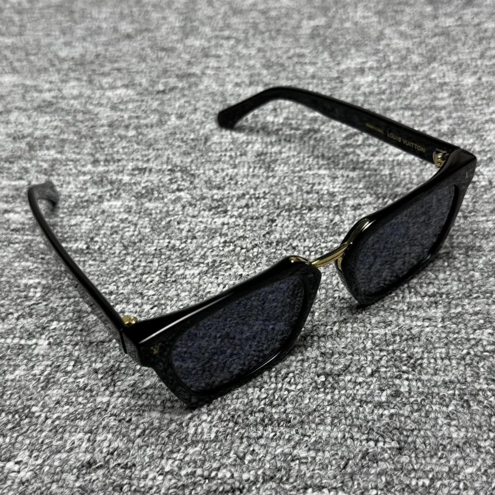 Louis Vuitton Black textured acetate sunglasses with gold hardware and dark lenses