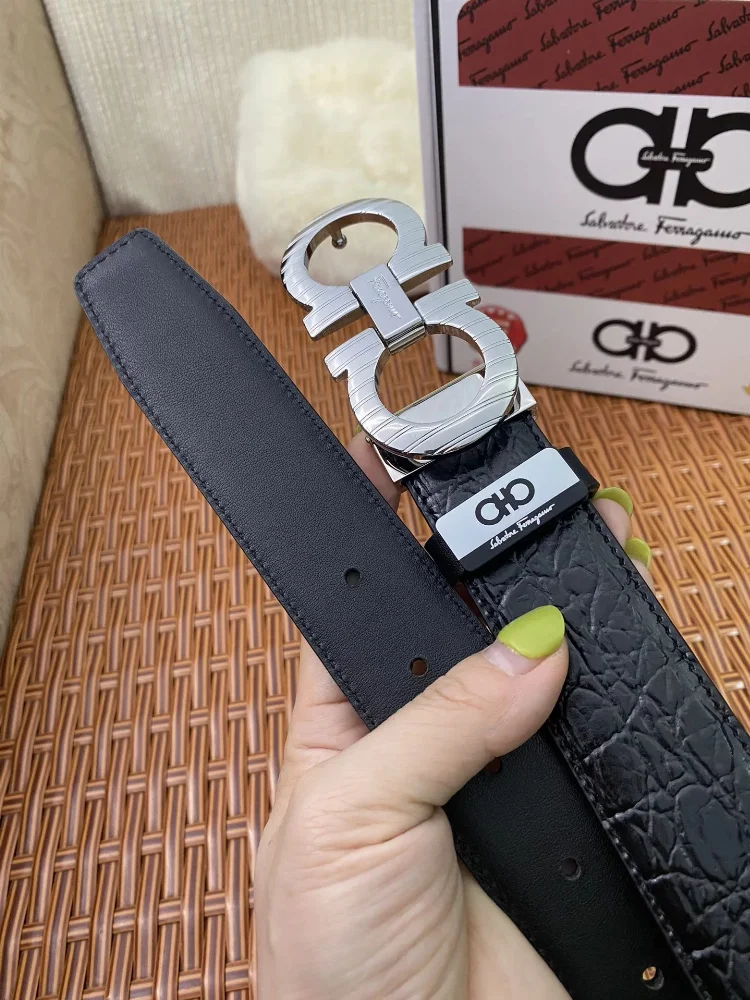 Salvatore Ferragamo Gancini Buckle Leather Belt