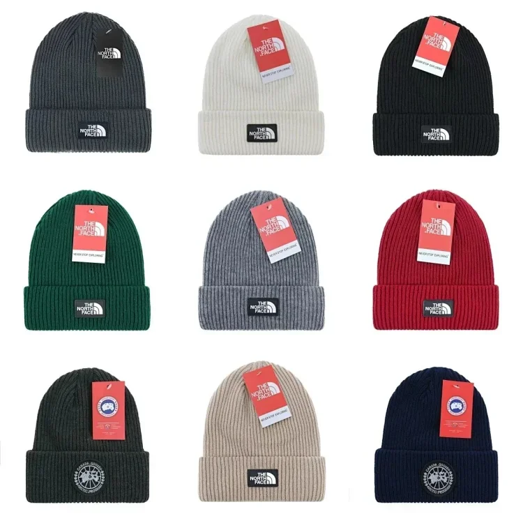 Catalog reference for THE NORTH FACE Knitted hat · PB404