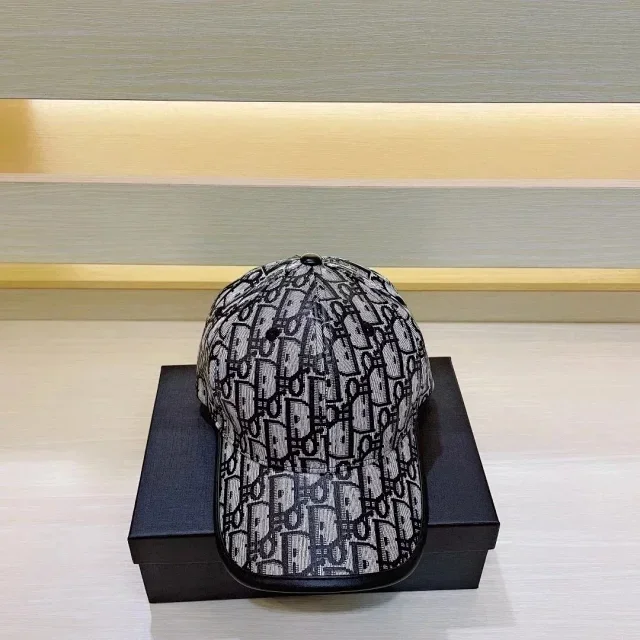 Catalog reference for DIOR Baseball cap · PB407